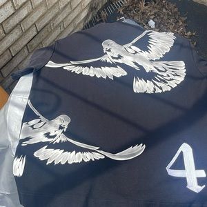 Dcpl size small black t shirt